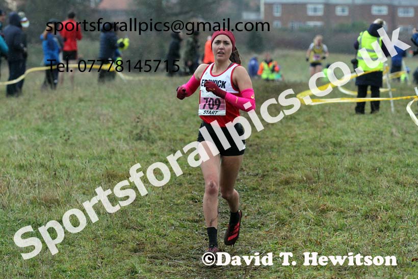 Senior women, 2021 North Eastern Cross Country Championships, Sedgefield. Photo: David T. Hewitson/Sports for All Pics